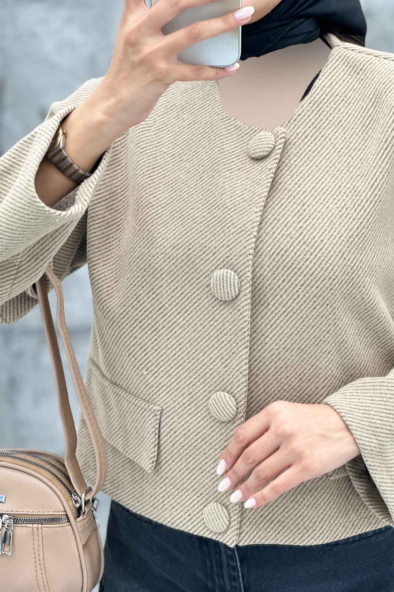 کت فوتر کجراه دکمه پارچه ای