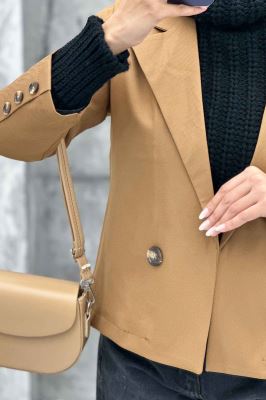 کت مازراتی کج راه آستردار