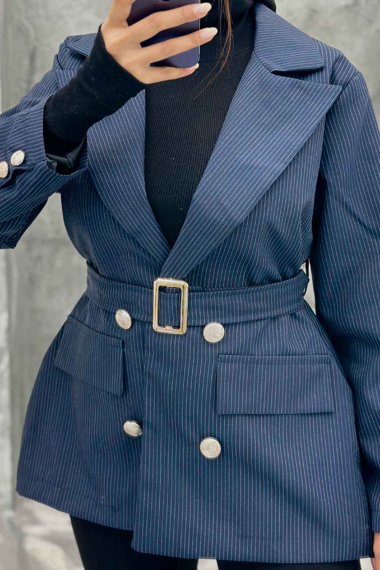 کت دیپلمات آستردار دکمه طلایی