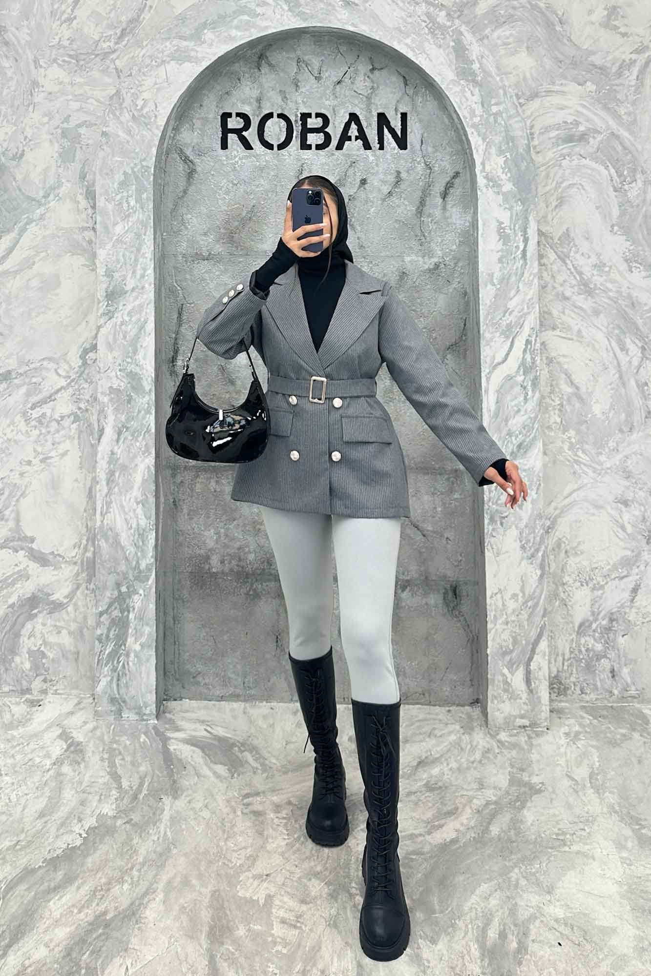 کت دیپلمات آستردار دکمه طلایی