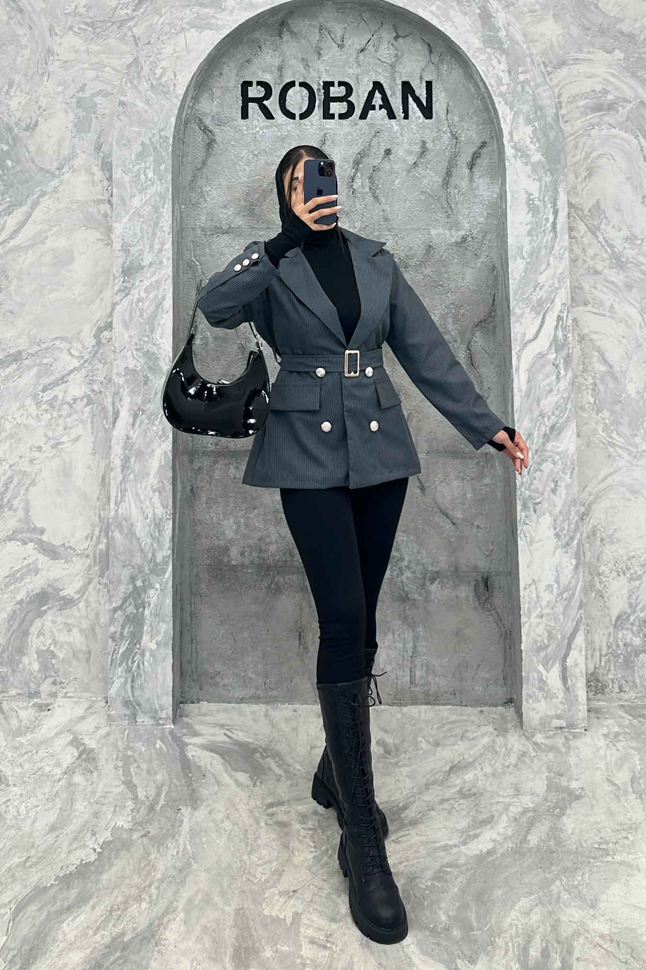 کت دیپلمات آستردار دکمه طلایی