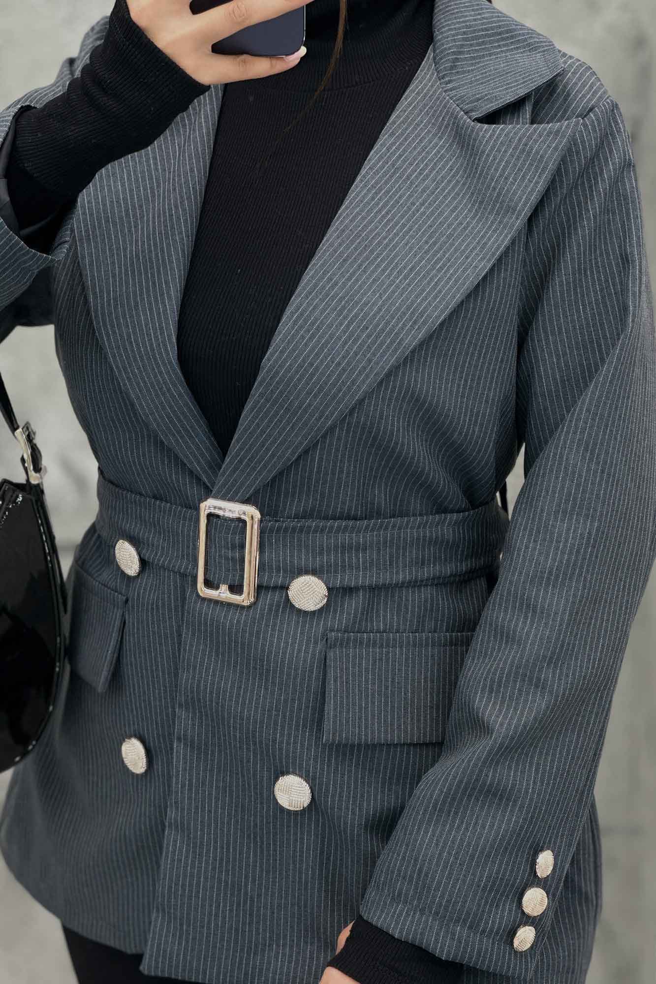 کت دیپلمات آستردار دکمه طلایی