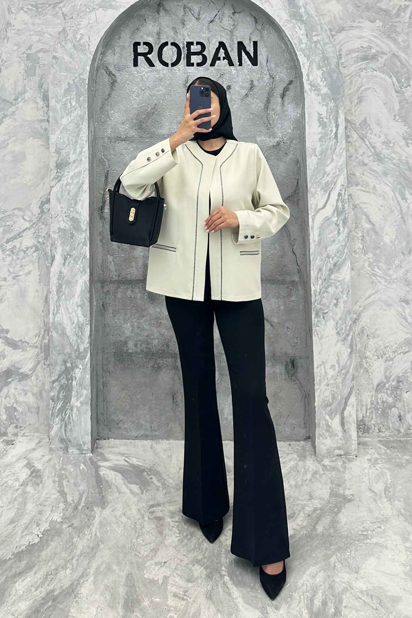 کت خرجکار مازراتی آدنا