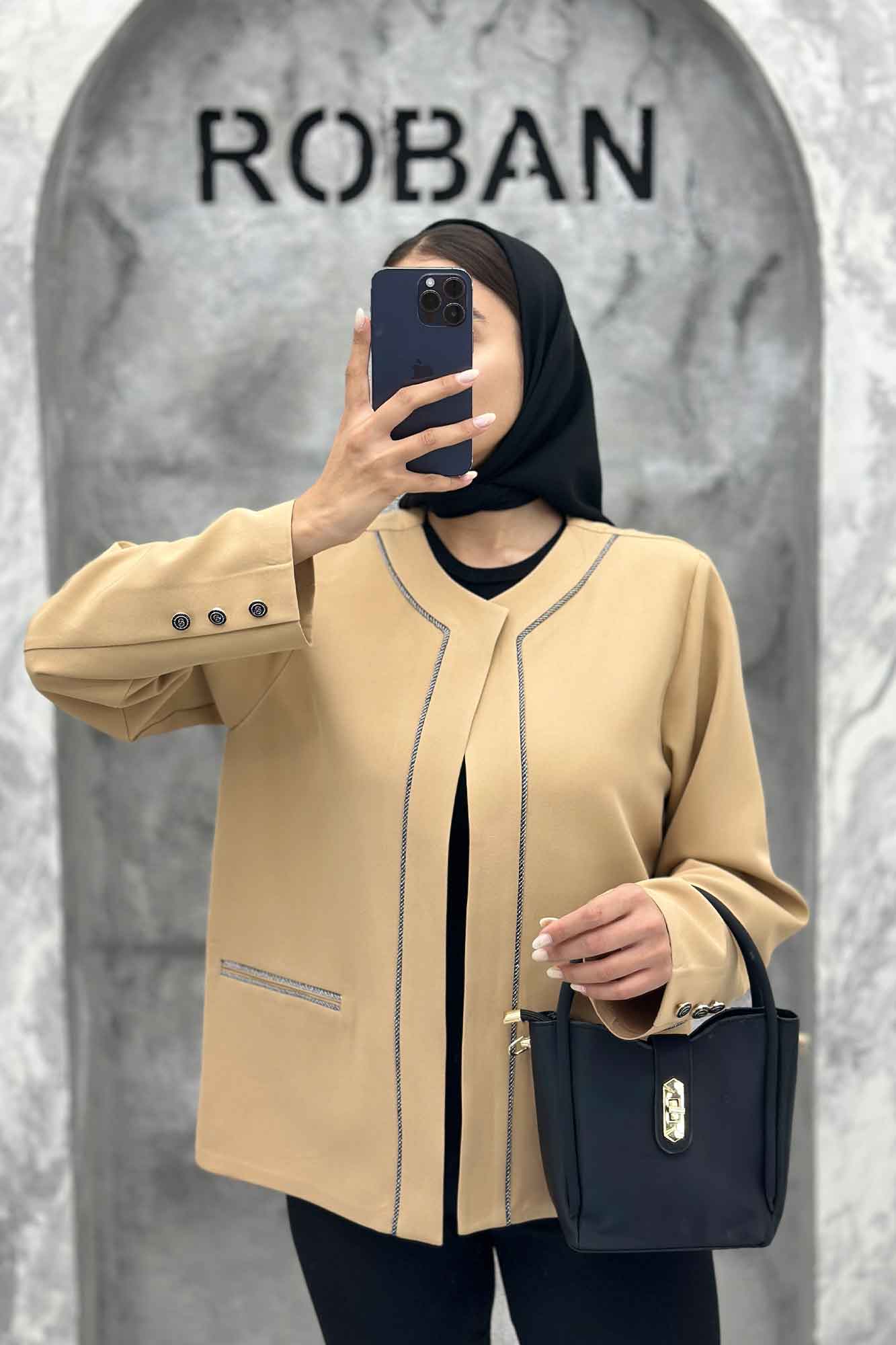 کت خرجکار مازراتی آدنا