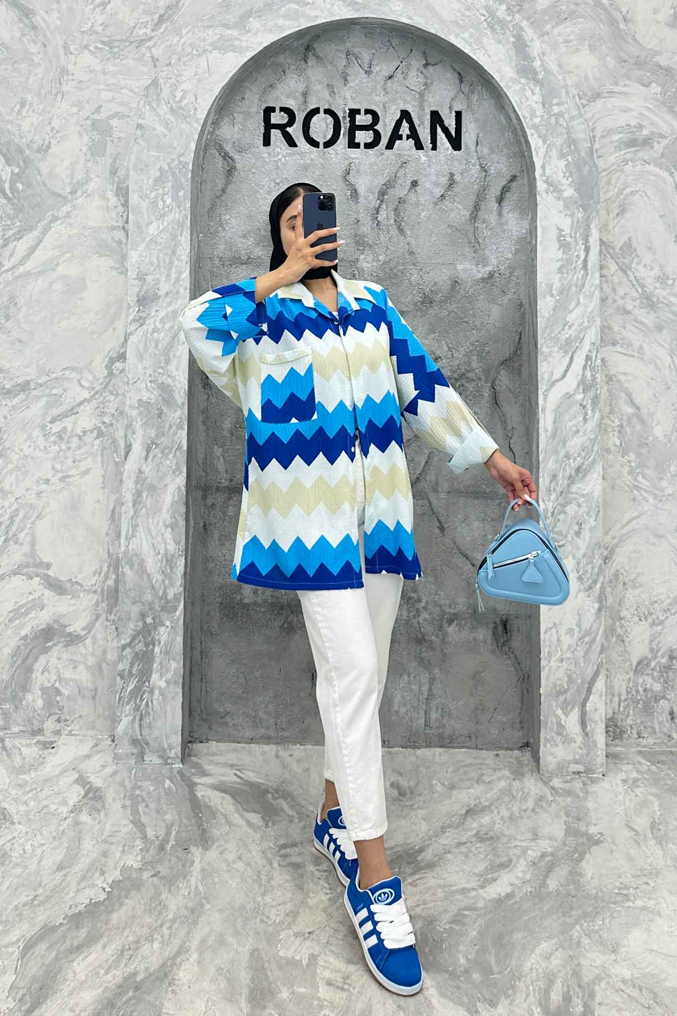 مانتو کراش جناقی پشت دکمه تک جیب