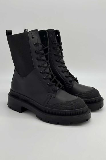 بوت کوتاه چرم تیکه راه راه 6377