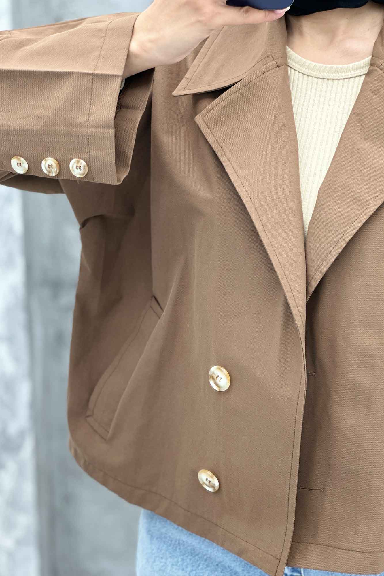 کت کراپ سر آستین دکمه کتان زارا SERLA