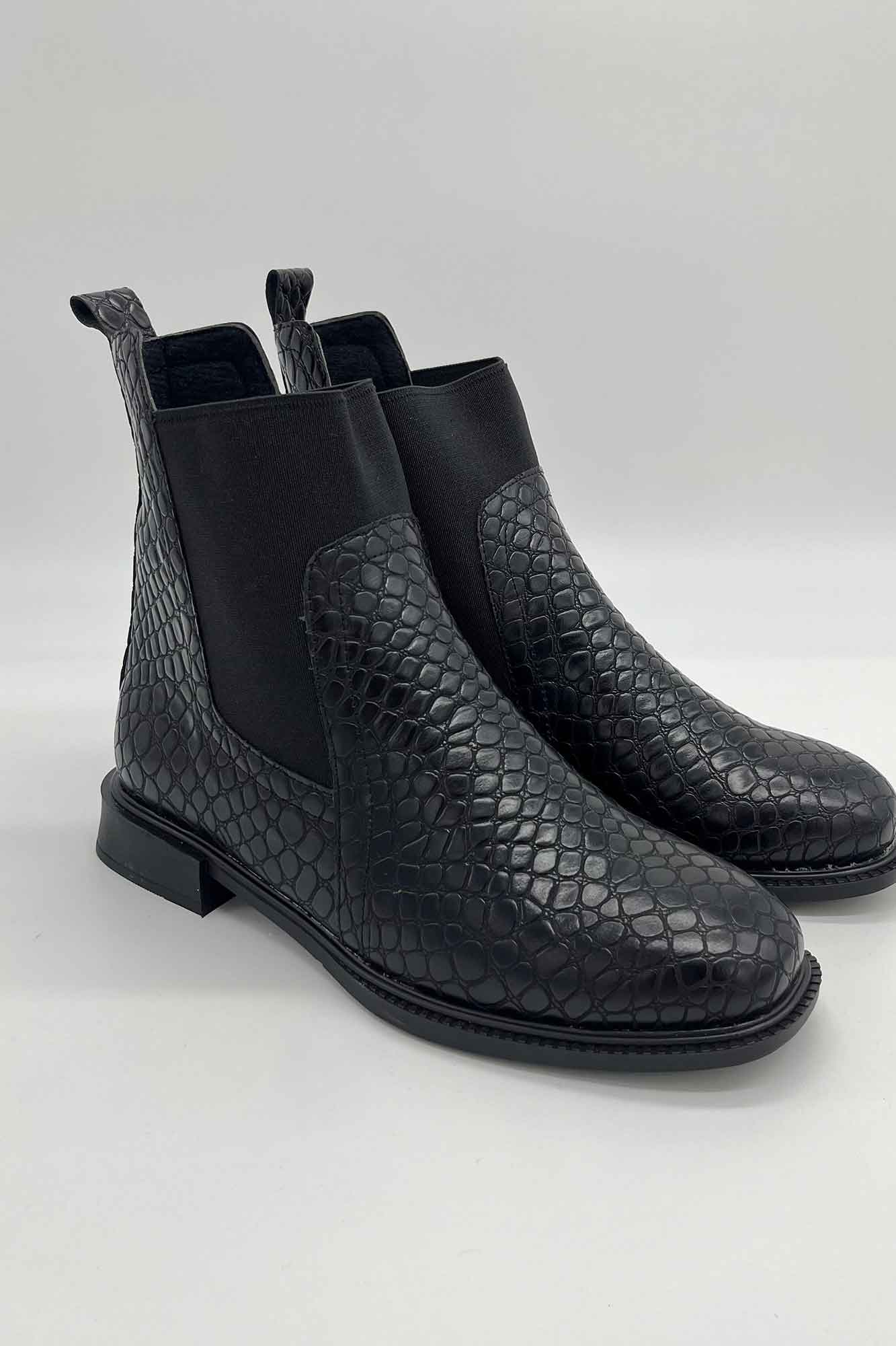 نبم بوت سوسماری بالا کش