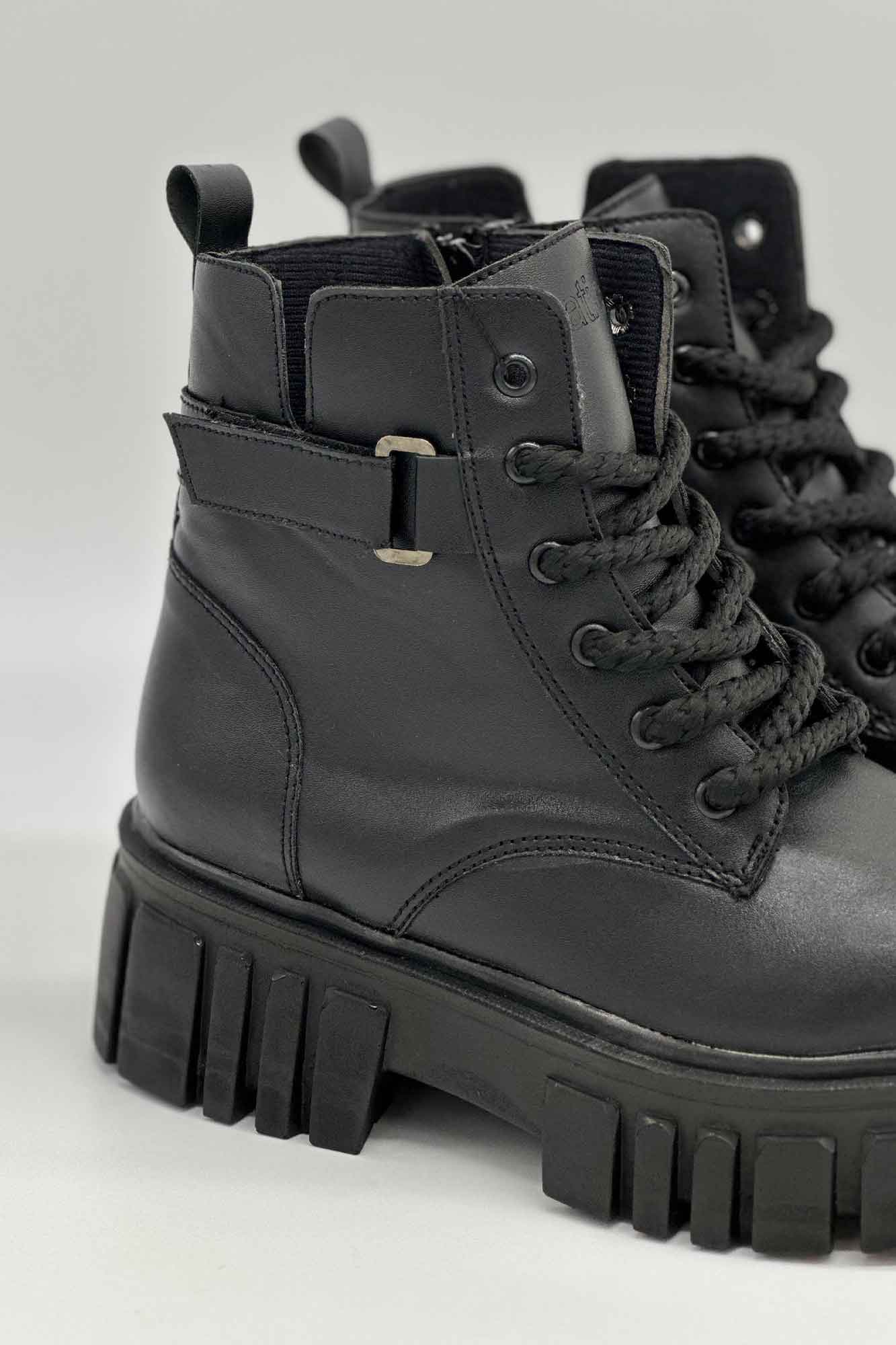 نیم بوت بغل سگک کمربندی