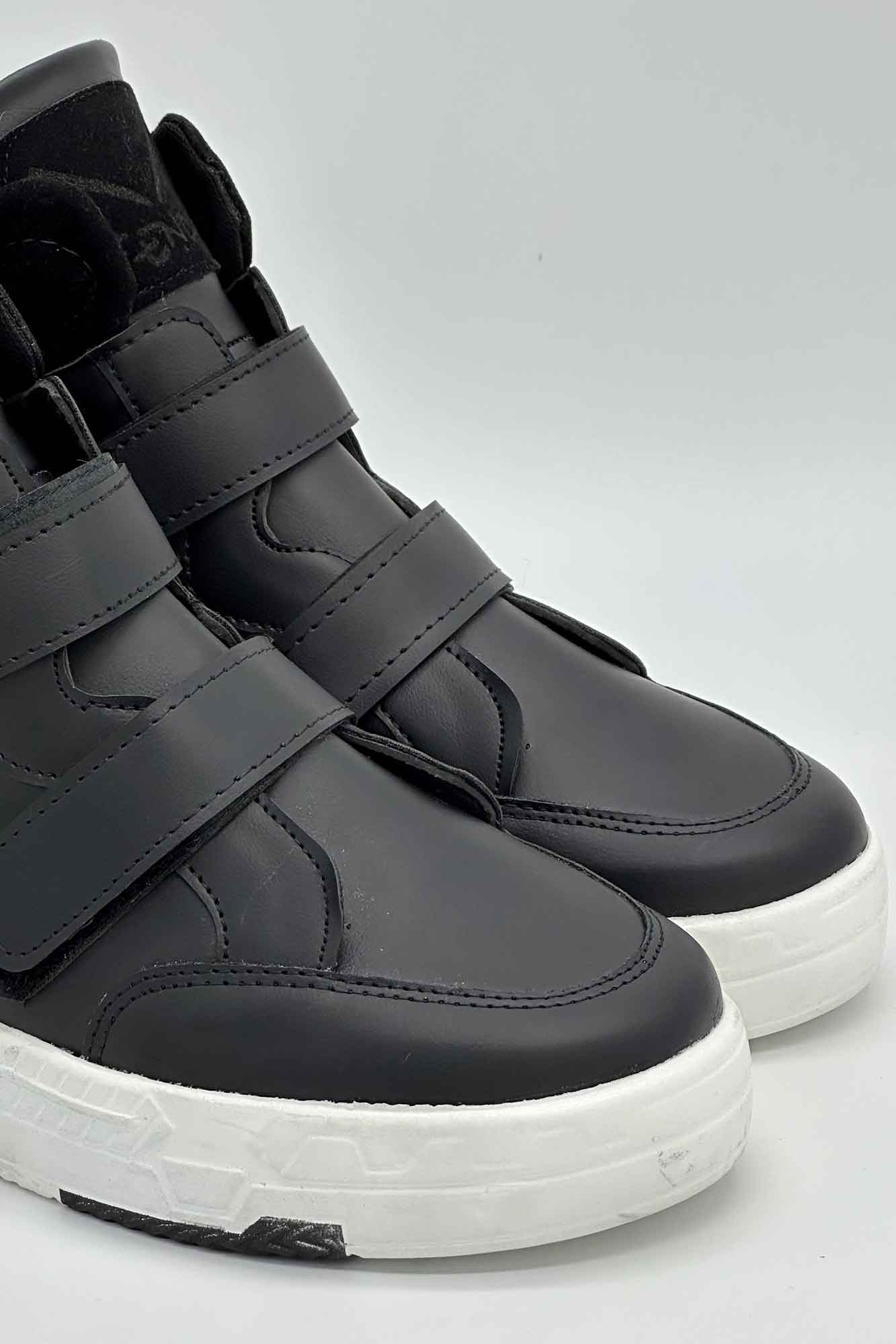 نیم بوت دو چسب FENDI