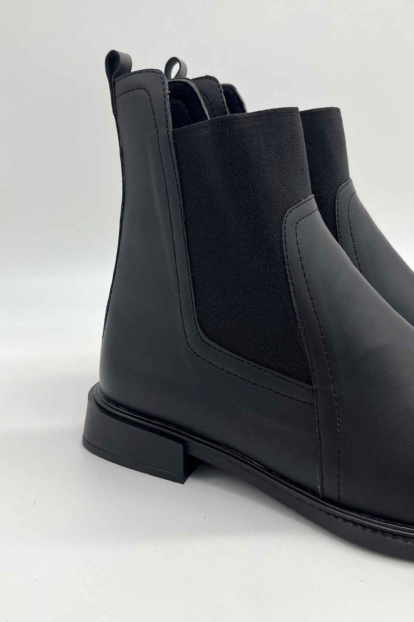 نیم بوت بالاکش Lizard