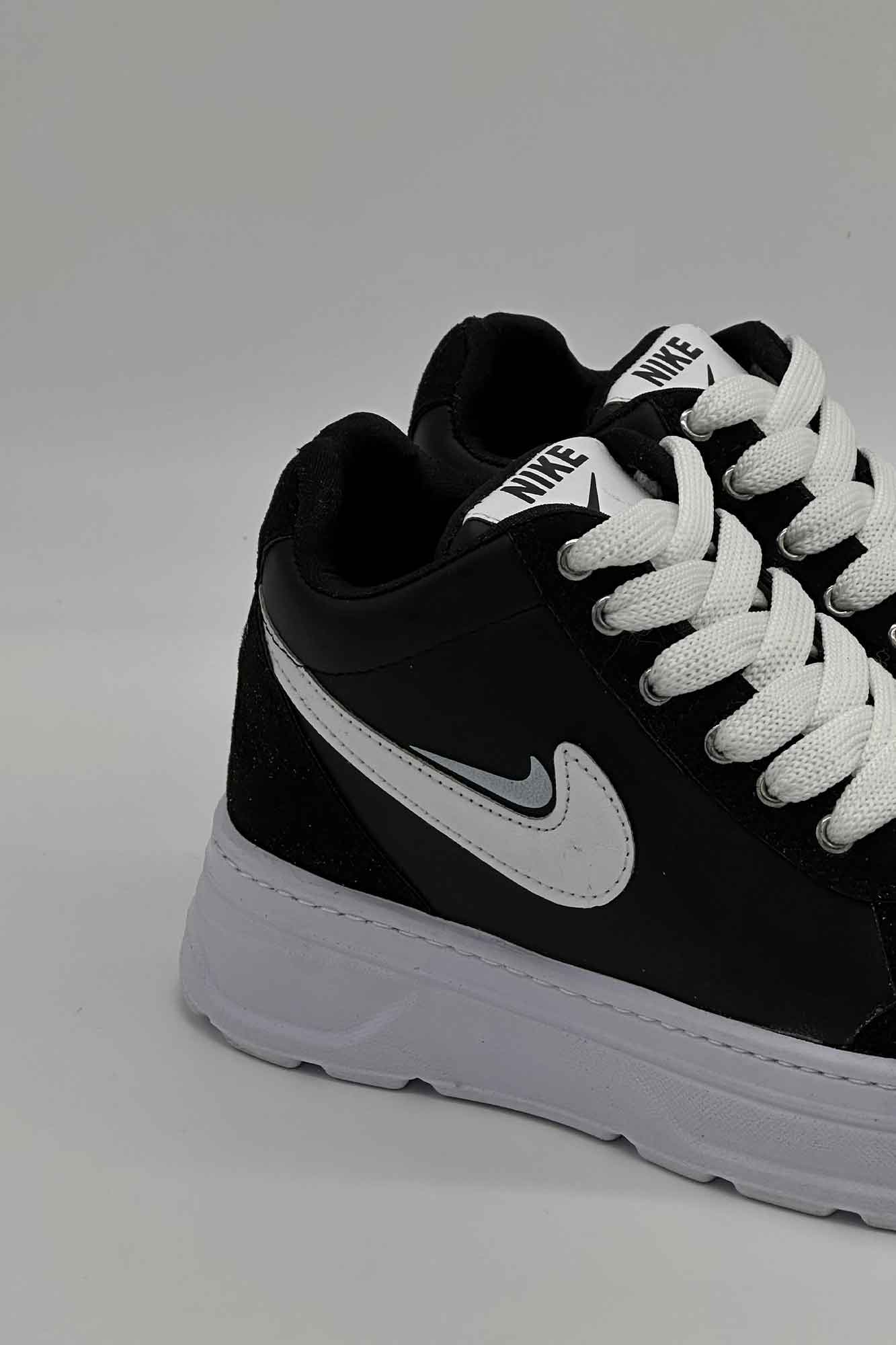 کتونی NIKE ساقدار دیاکو