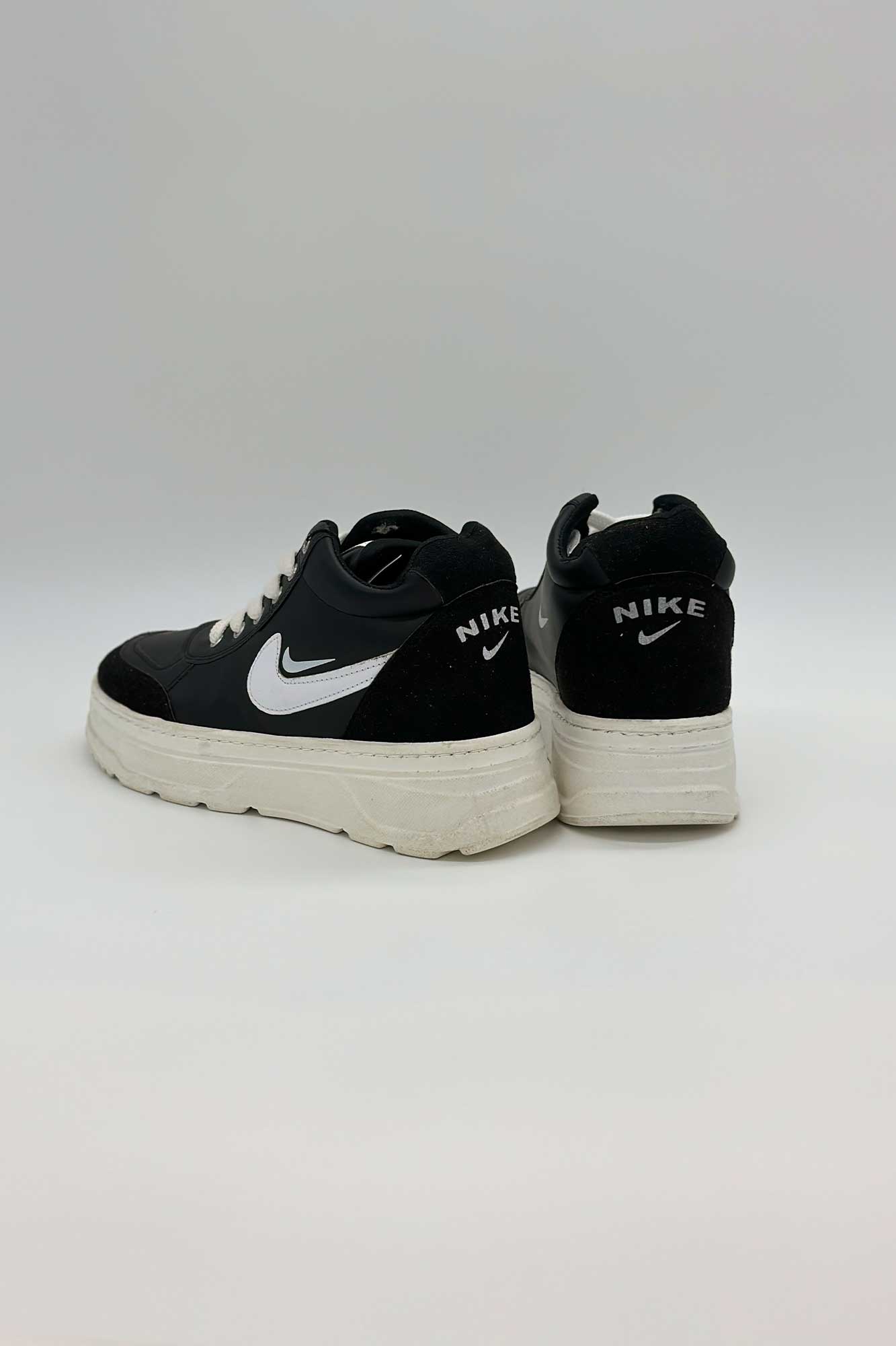 کتونی NIKE ساقدار دیاکو