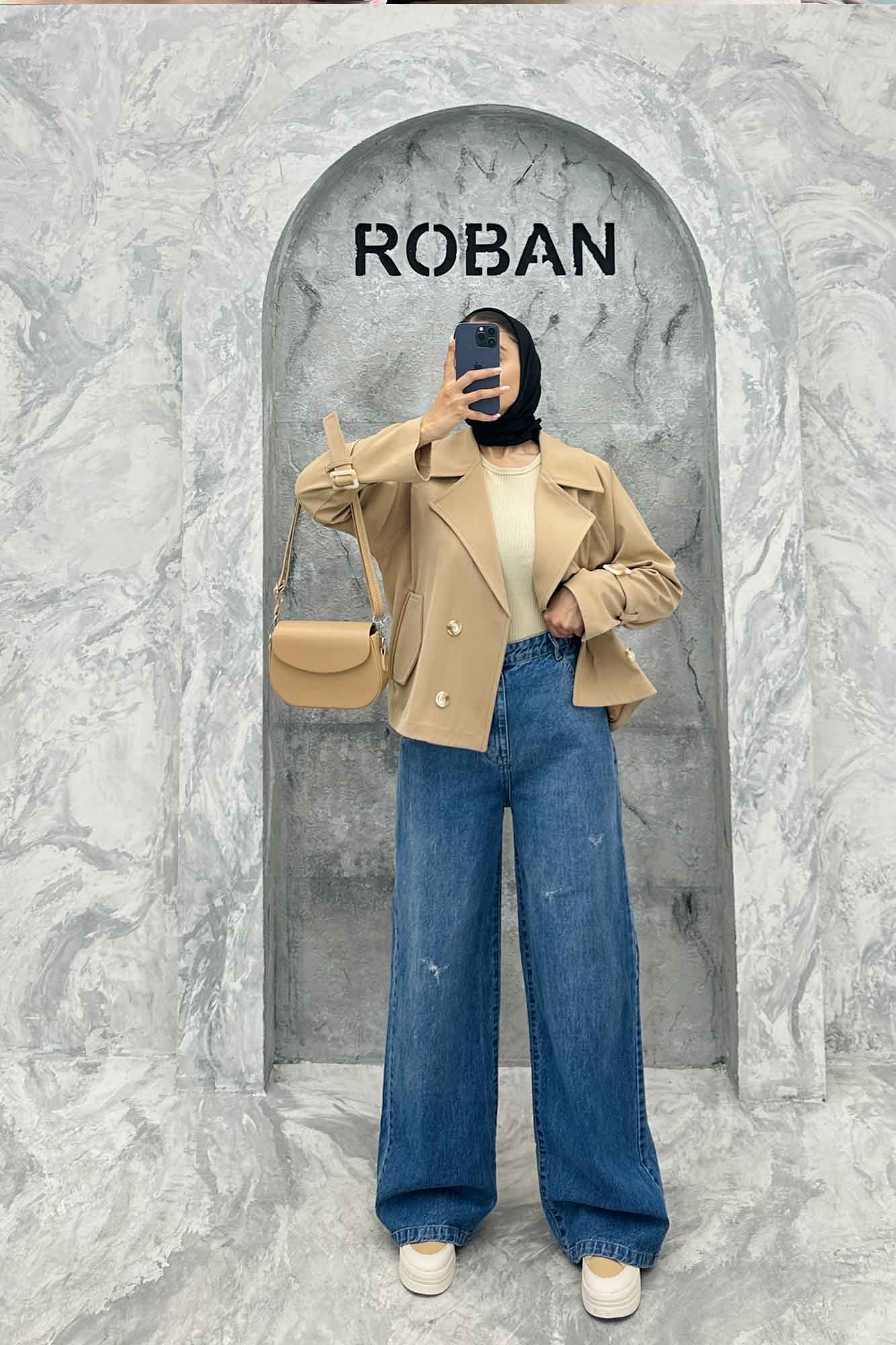 کت یقه انگلیسی آستین سگک پرادا