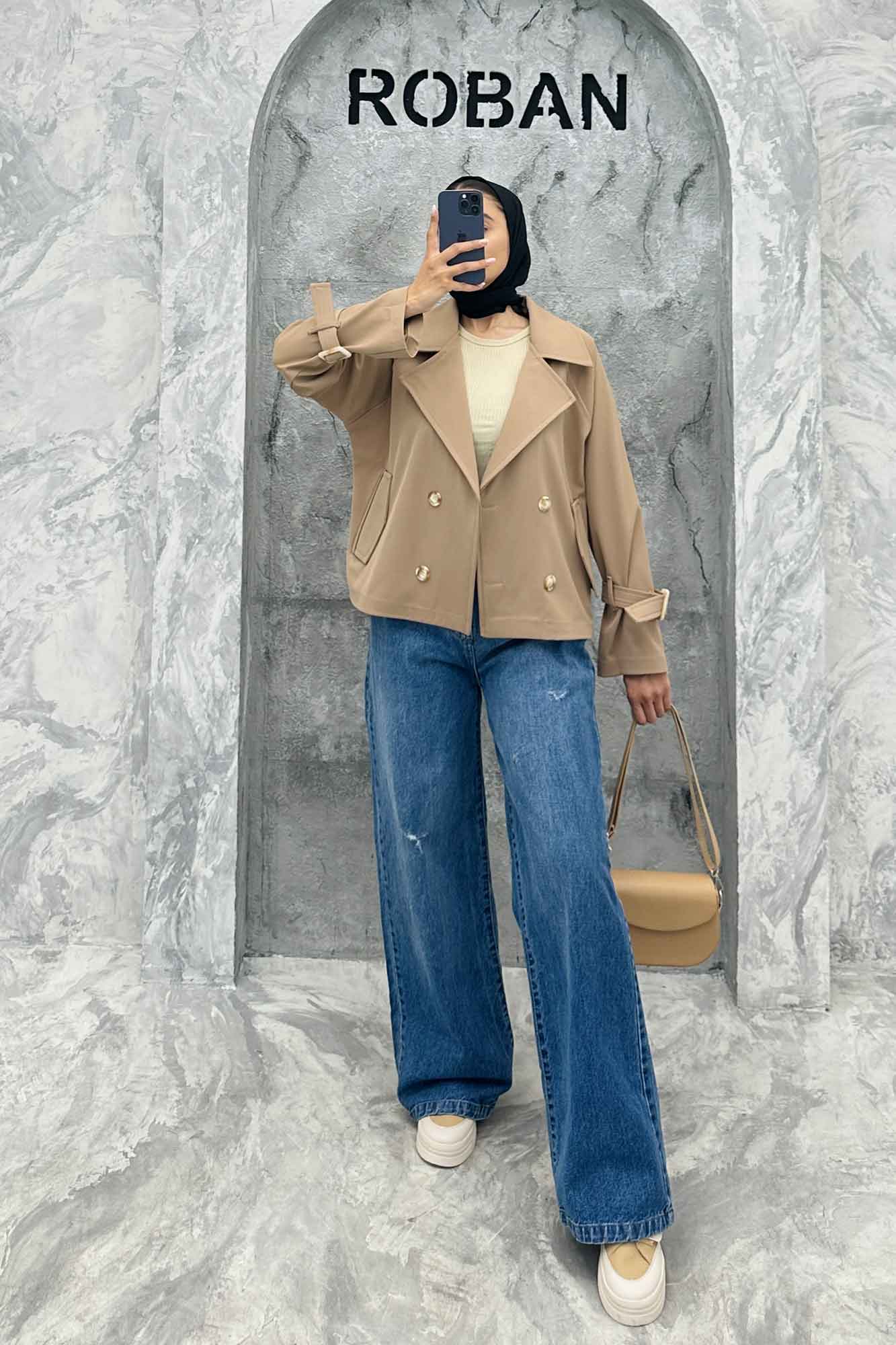 کت یقه انگلیسی آستین سگک پرادا