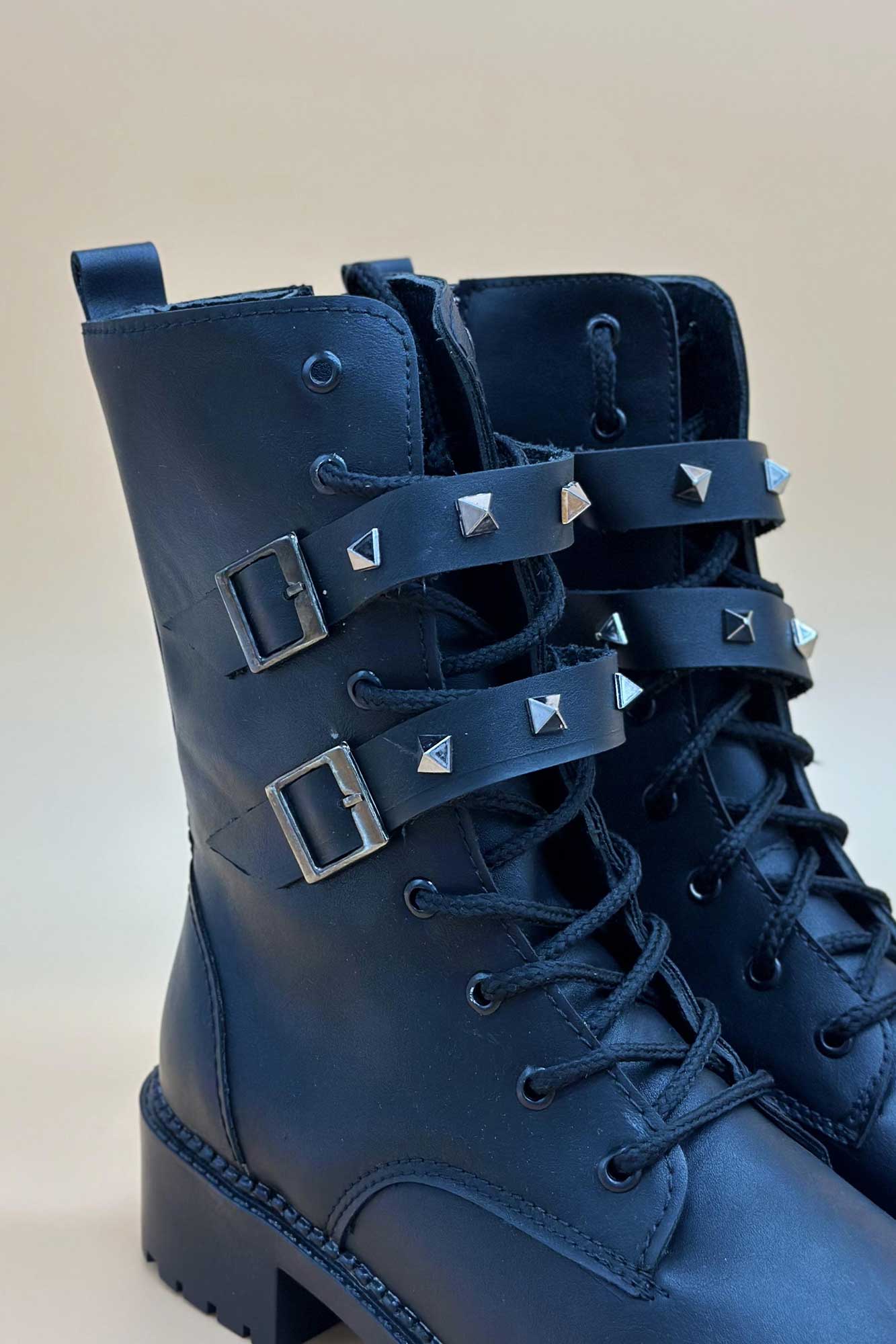 نیم بوت دو رکاب پلیسی