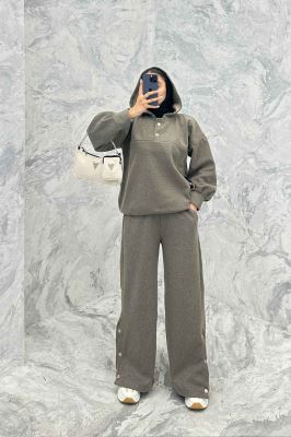 ست هودی و شلوار روناک دکمه پرچی RB