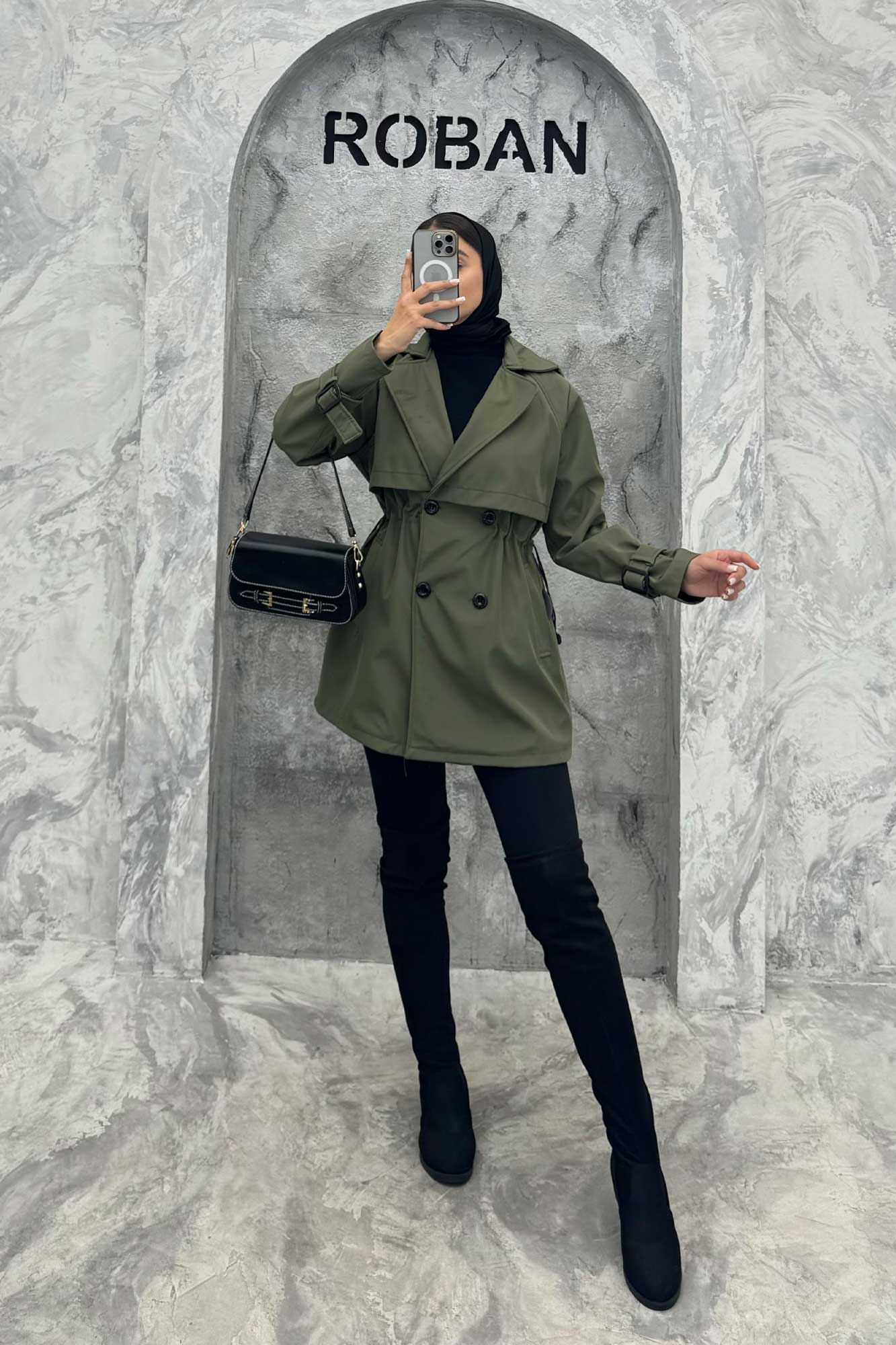 بارانی کوتاه کمرگت چهاردکمه سانتانا