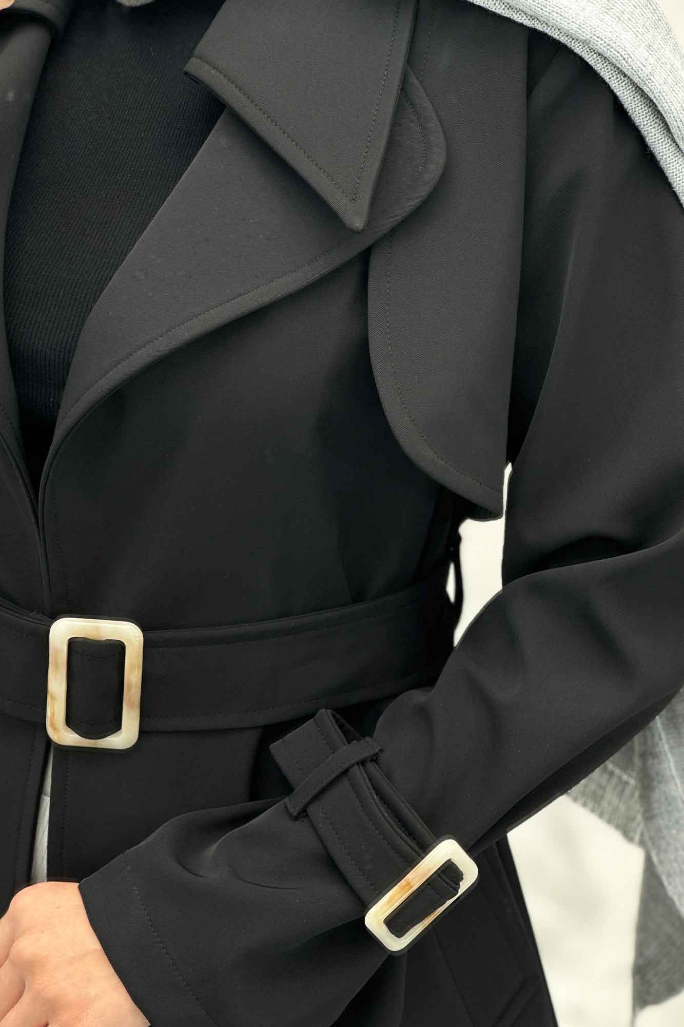 ترنچ کت دو یقه پرادا