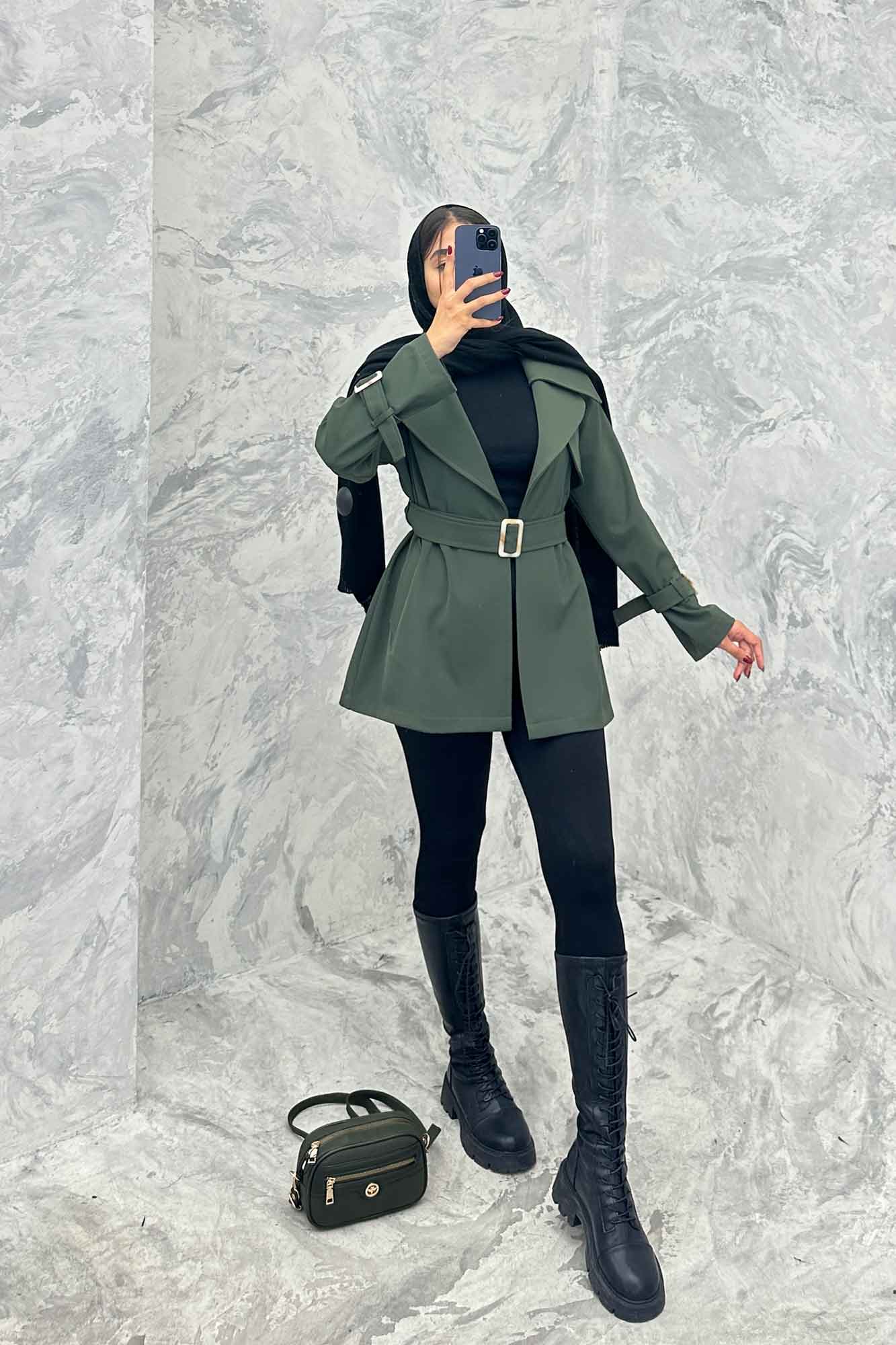 ترنچ کت دو یقه پرادا