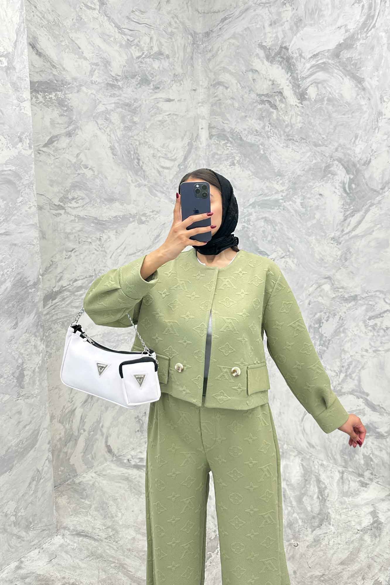 ست کت و شلوار فیتیله طرح LV