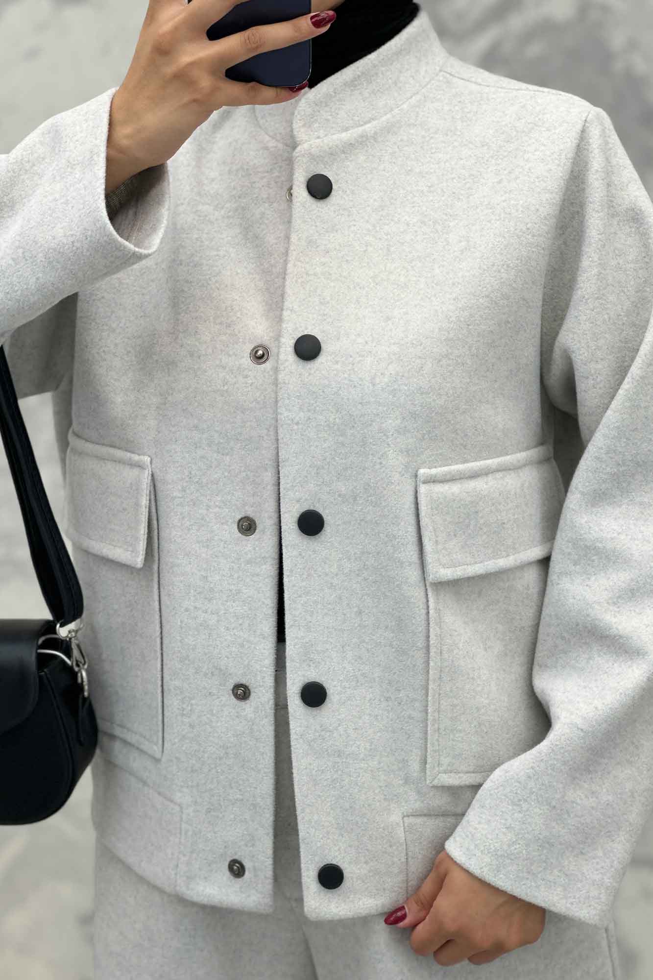 ست پالتو و شلوار فوتر جلو دکمه JESI