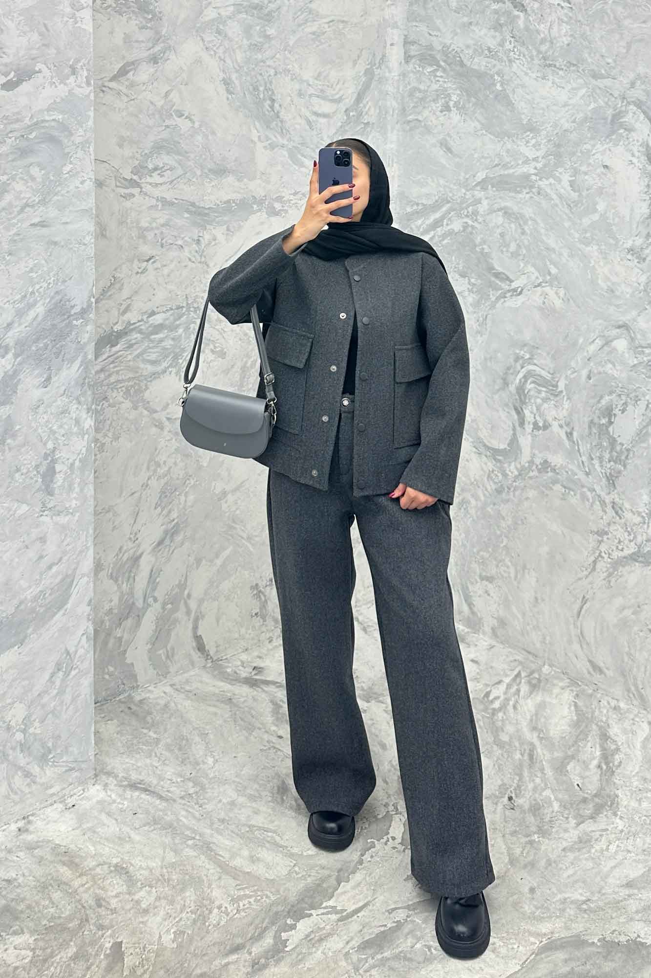 ست پالتو و شلوار فوتر جلو دکمه JESI