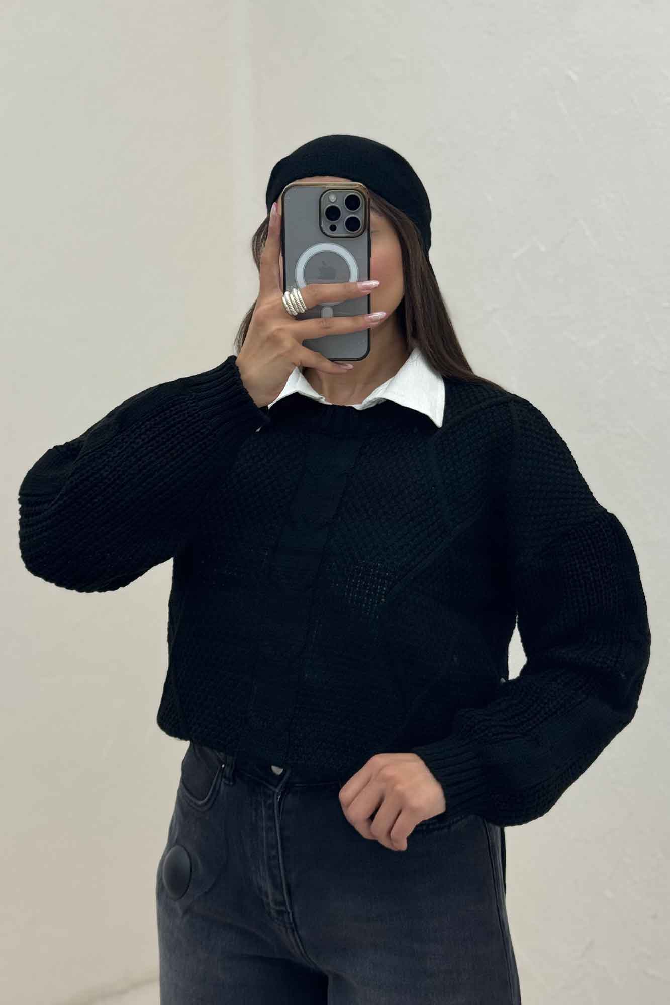 بلوز کوتاه یقه گرد بافت طرح لوزی