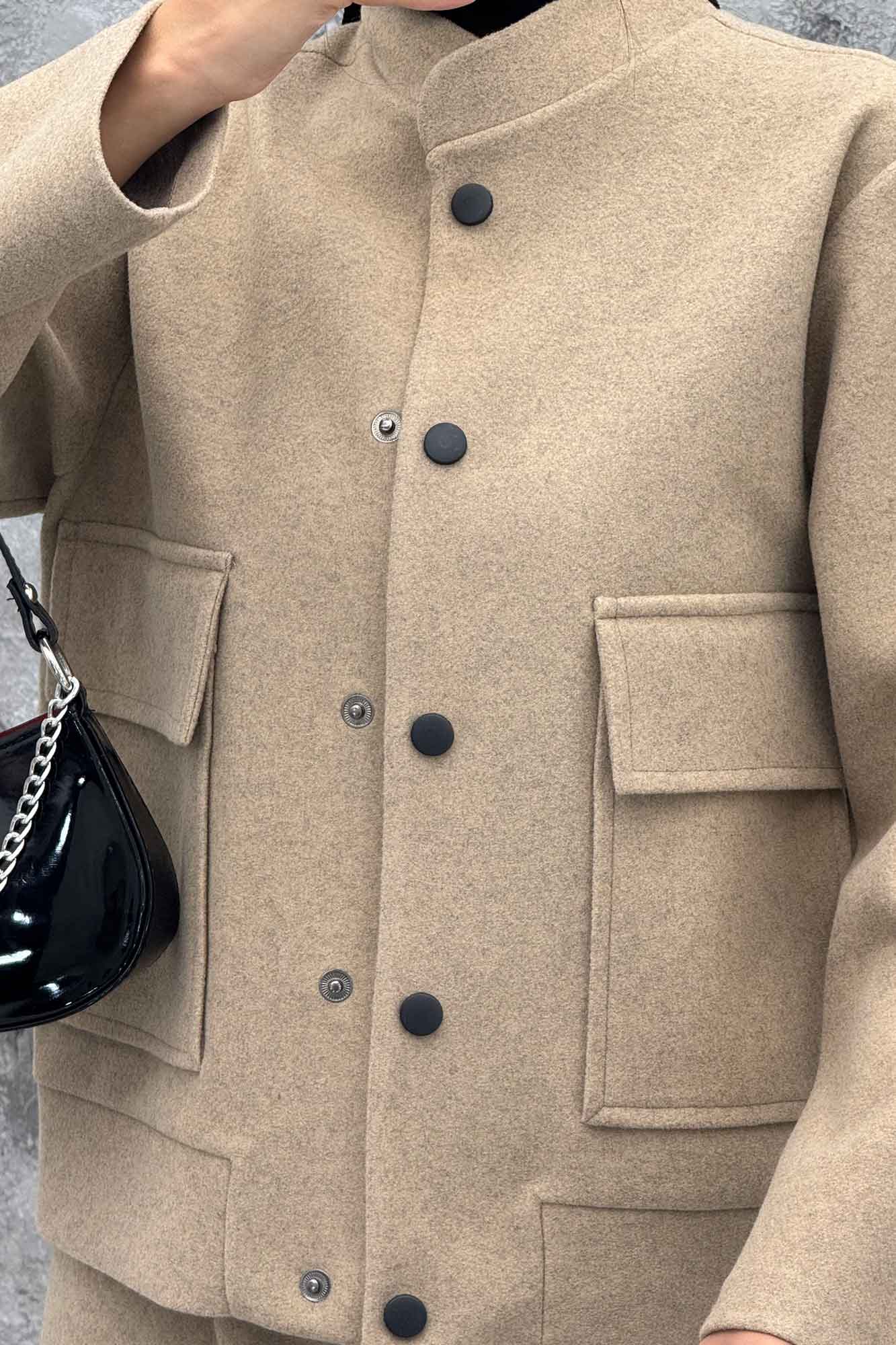 ست پالتو و شلوار فوتر جلو دکمه JESI