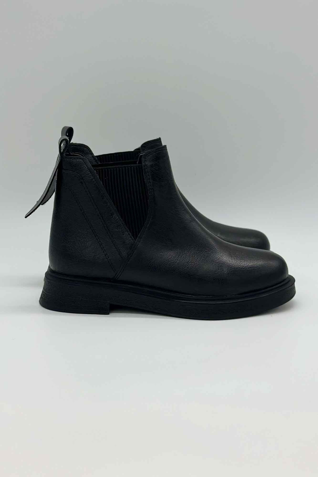 نیم بوت کوتاه دوور کش کلاسیک