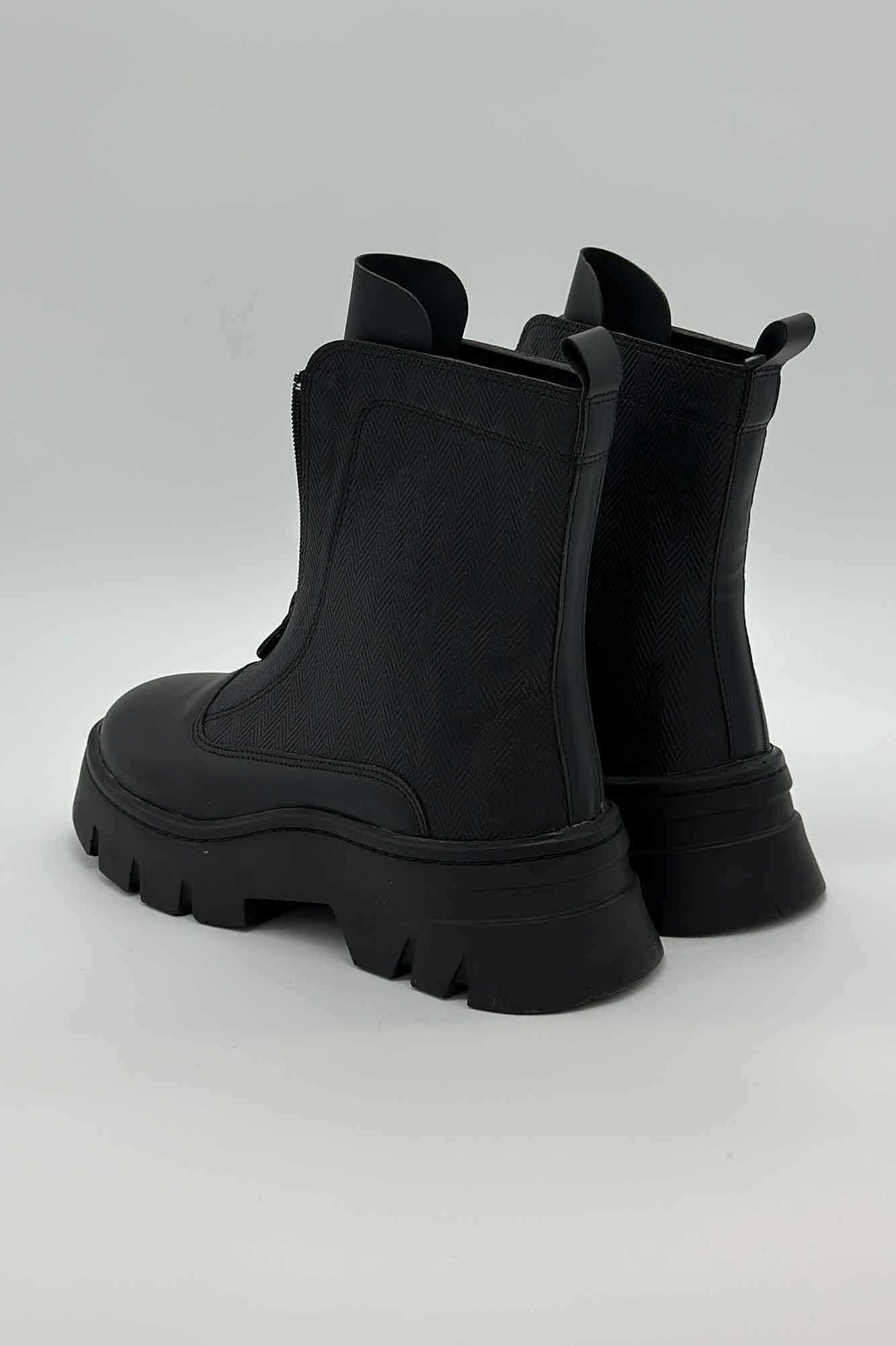 نیم بوت جلو زیپ طرح دار