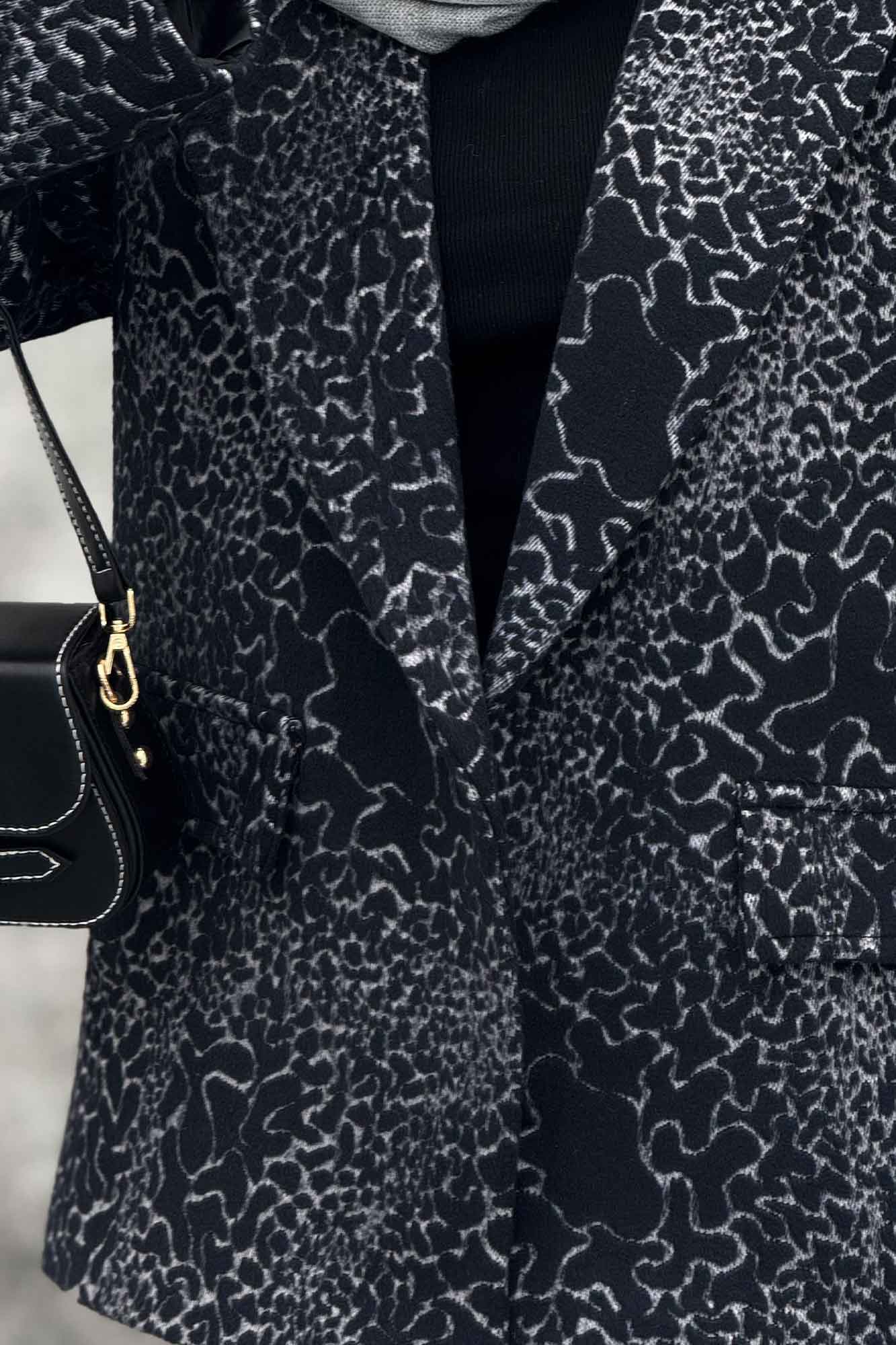 پالتو یقه انگلیسی توییت پشمی آستردار