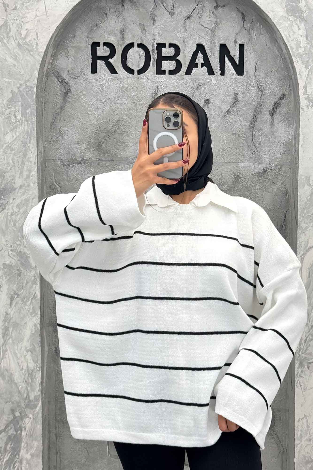 بلوز تک راه راه یقه گرد