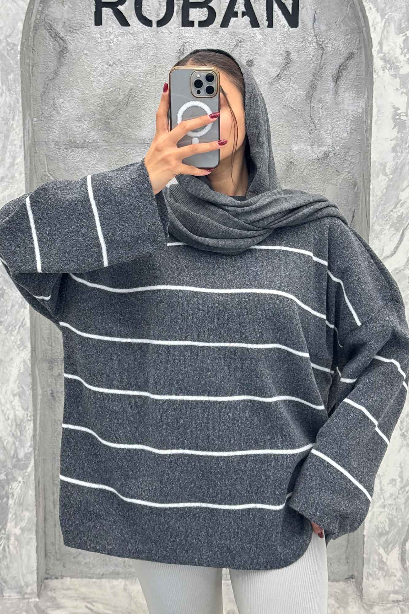 بلوز تک راه راه یقه گرد