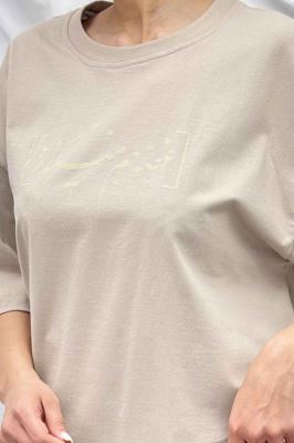 تیشرت یقه گرد چاپی طرح غصه هم میگذرد