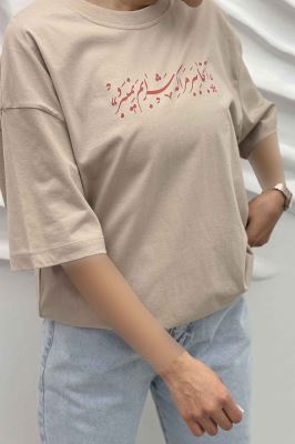 تیشرت یقه گرد چاپی طرح آنجا