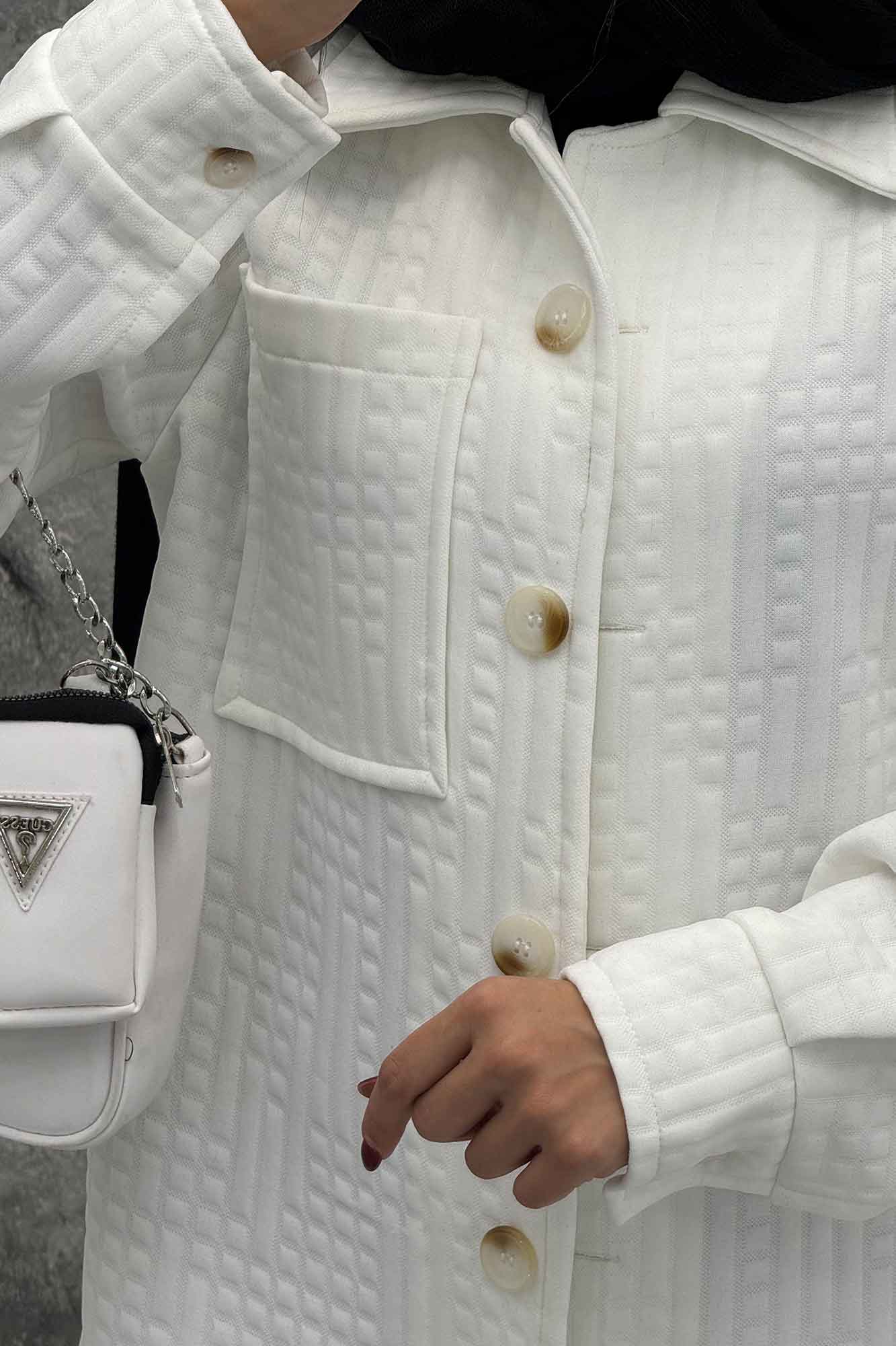 مانتو پاییزه تک جیب فیتیله طرح مربع