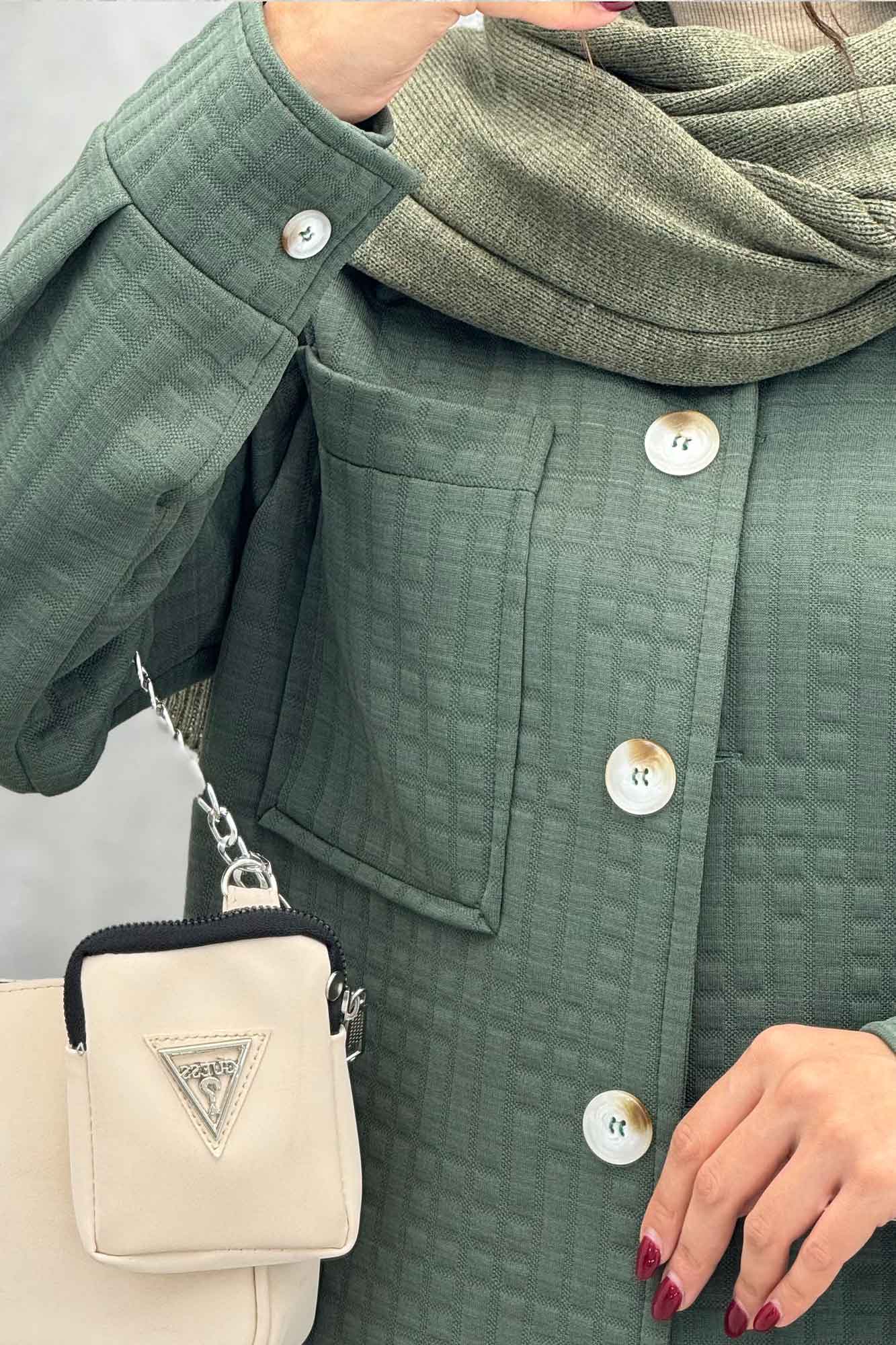 مانتو پاییزه تک جیب فیتیله طرح مربع