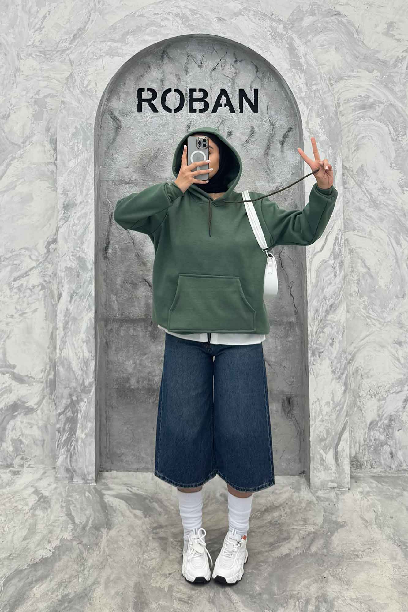 هودی کلاهدار جیب کانگورویی