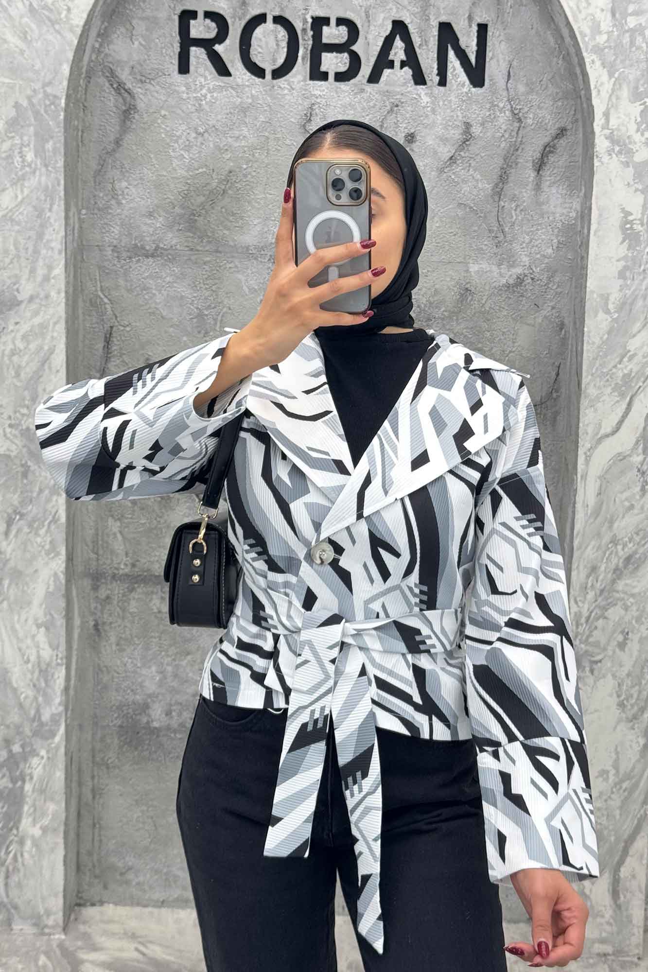 کت تک دکمه سانتانا چاپی کمربنددار