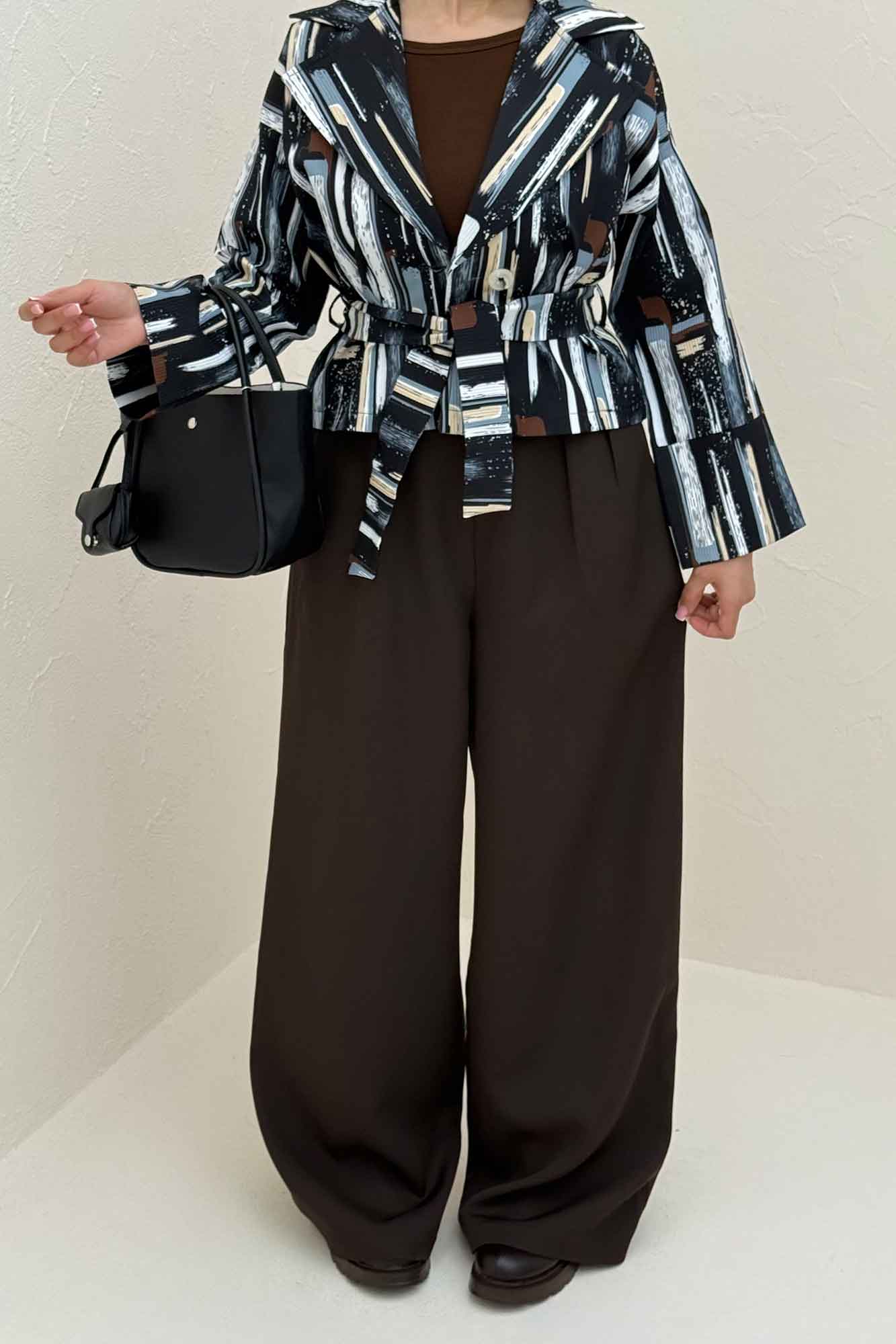 کت تک دکمه سانتانا چاپی کمربنددار