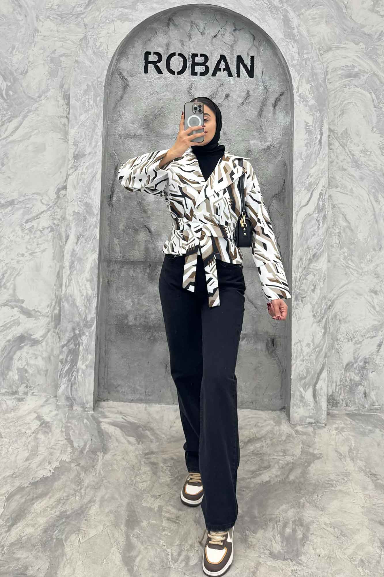 کت تک دکمه سانتانا چاپی کمربنددار