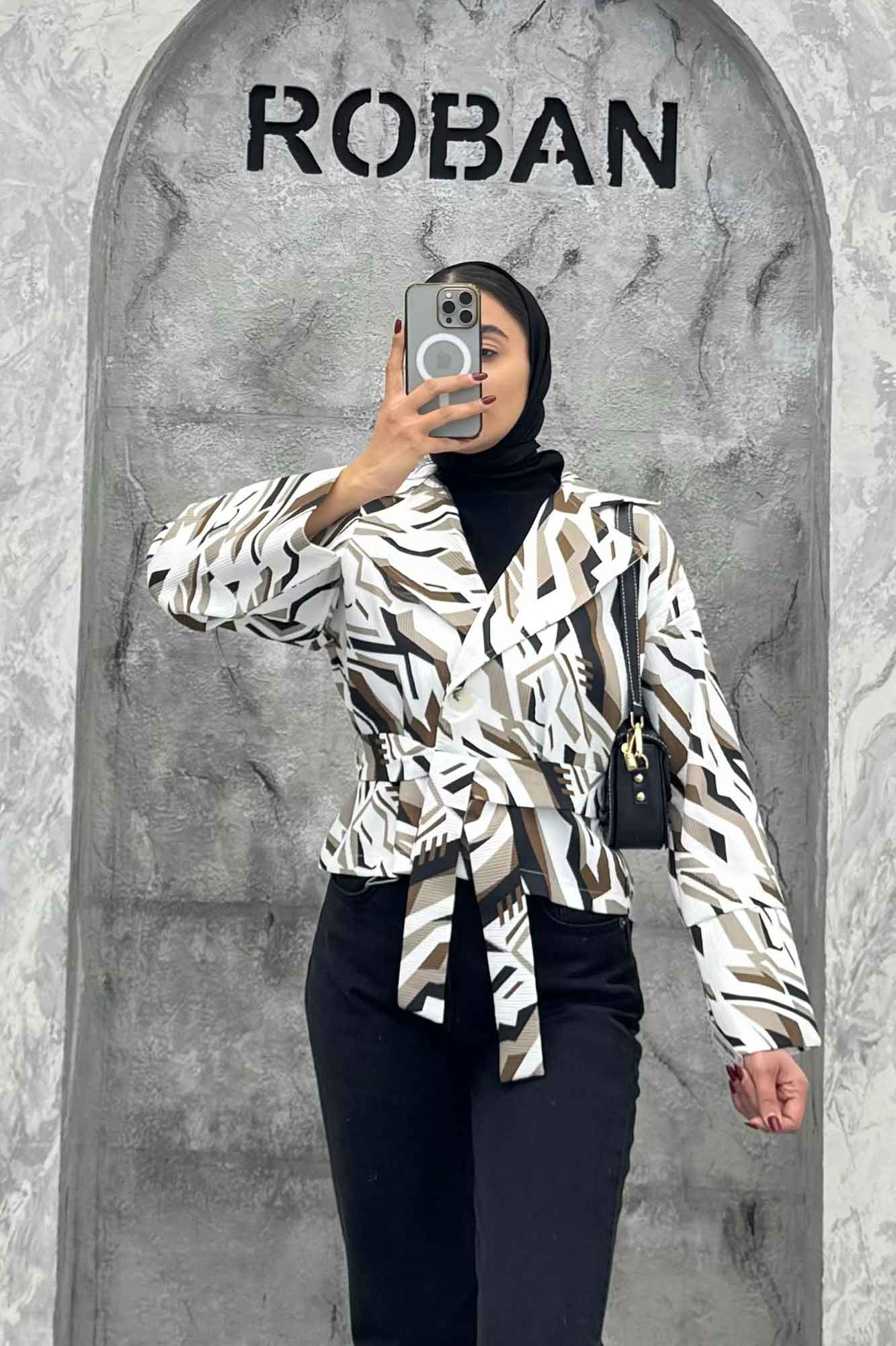 کت تک دکمه سانتانا چاپی کمربنددار