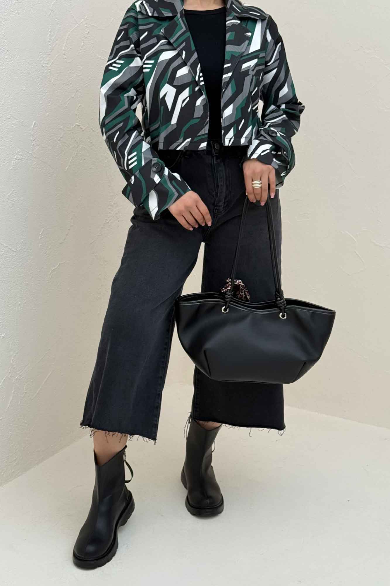 کت کراپ سانتانا چاپی لئا