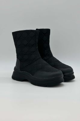 نیم بوت کاپشنی طرح مثلثی