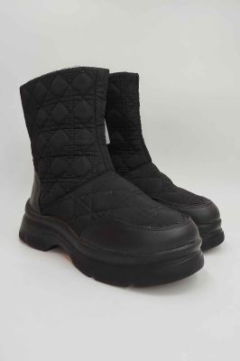 نیم بوت کاپشنی طرح مثلثی