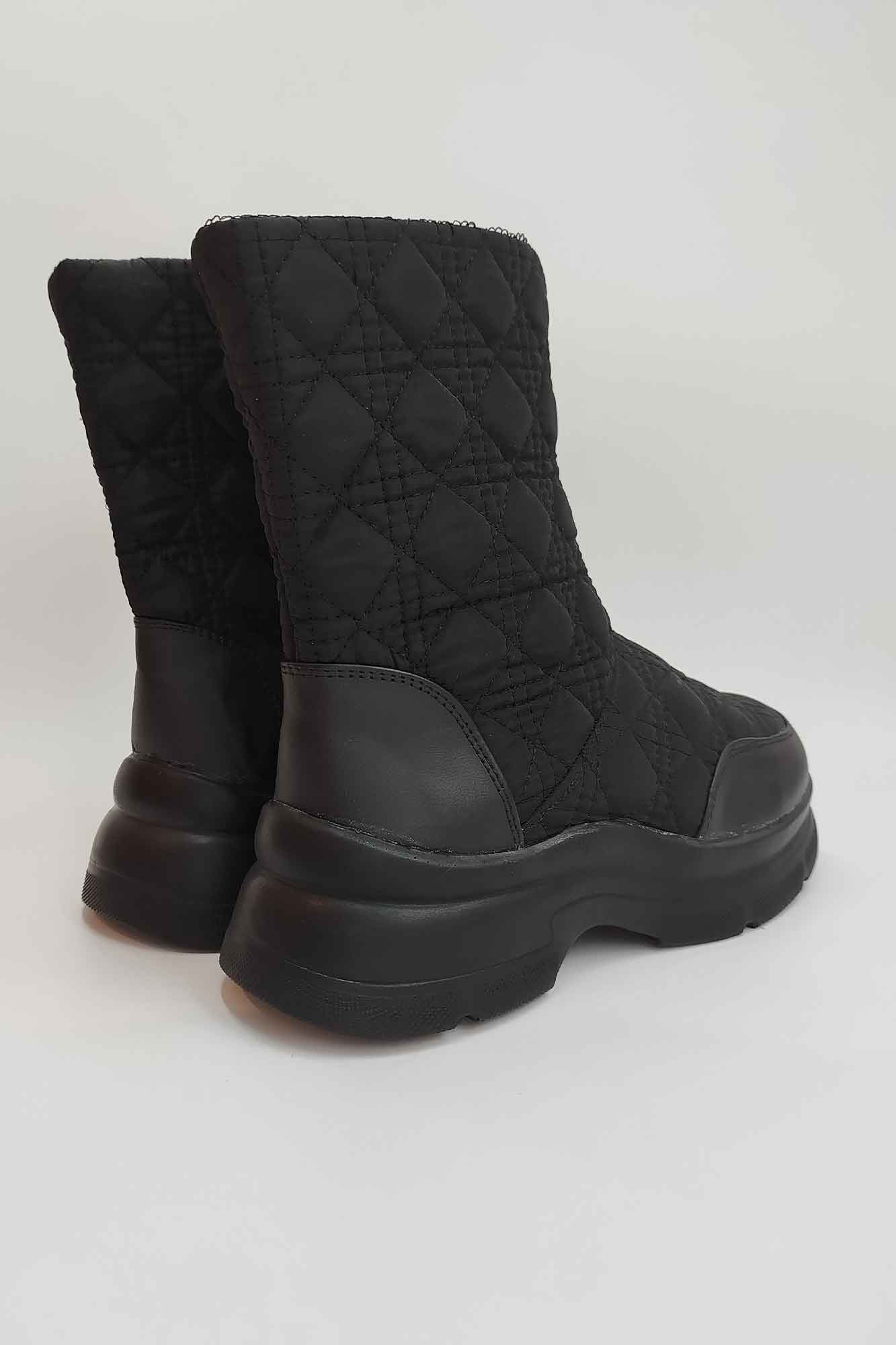 نیم بوت کاپشنی طرح مثلثی