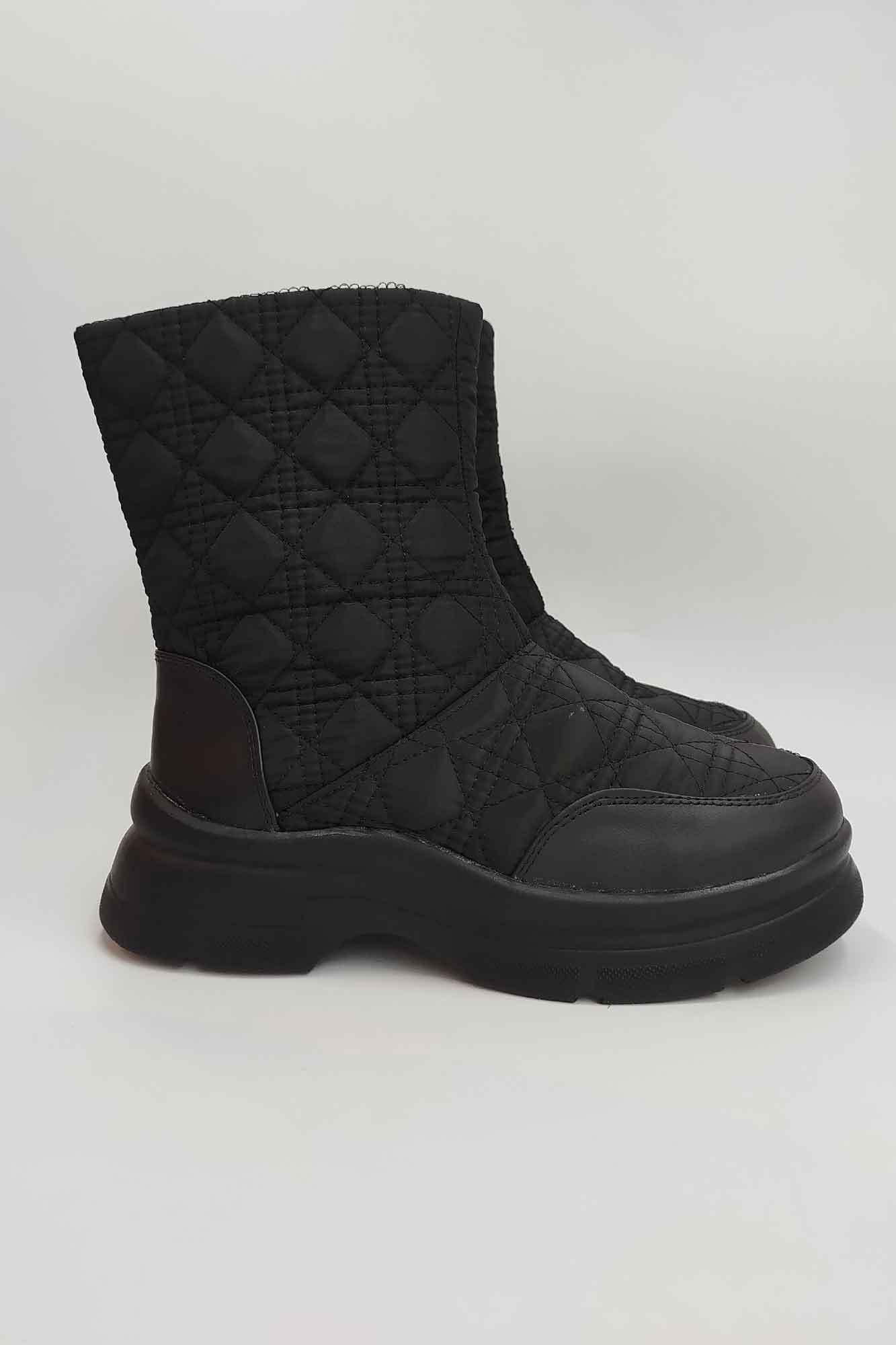 نیم بوت کاپشنی طرح مثلثی