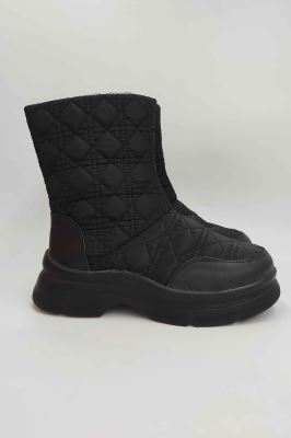 نیم بوت کاپشنی طرح مثلثی