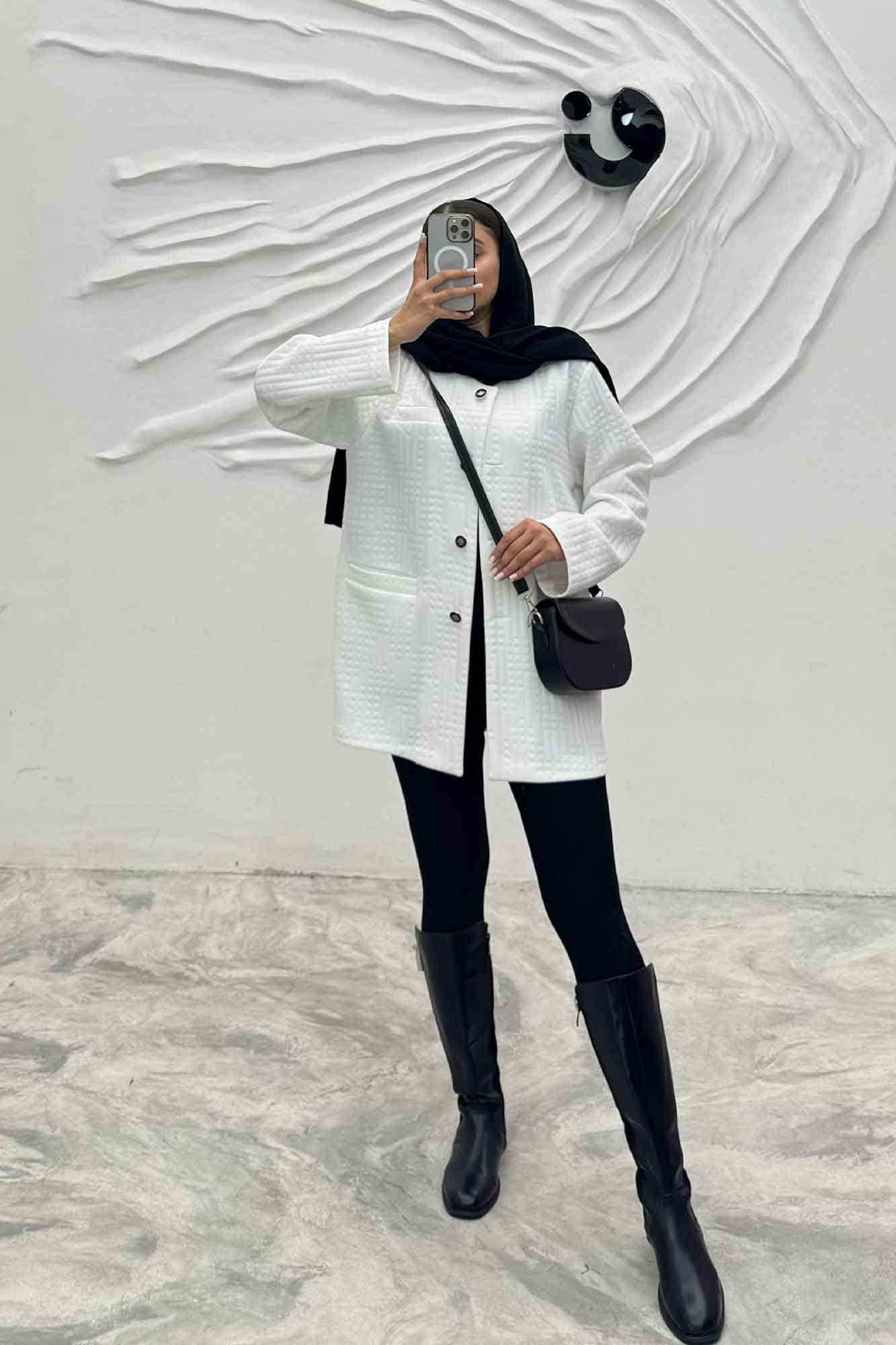 کت یقه گرد سه جیب فیتیله طرح مربع